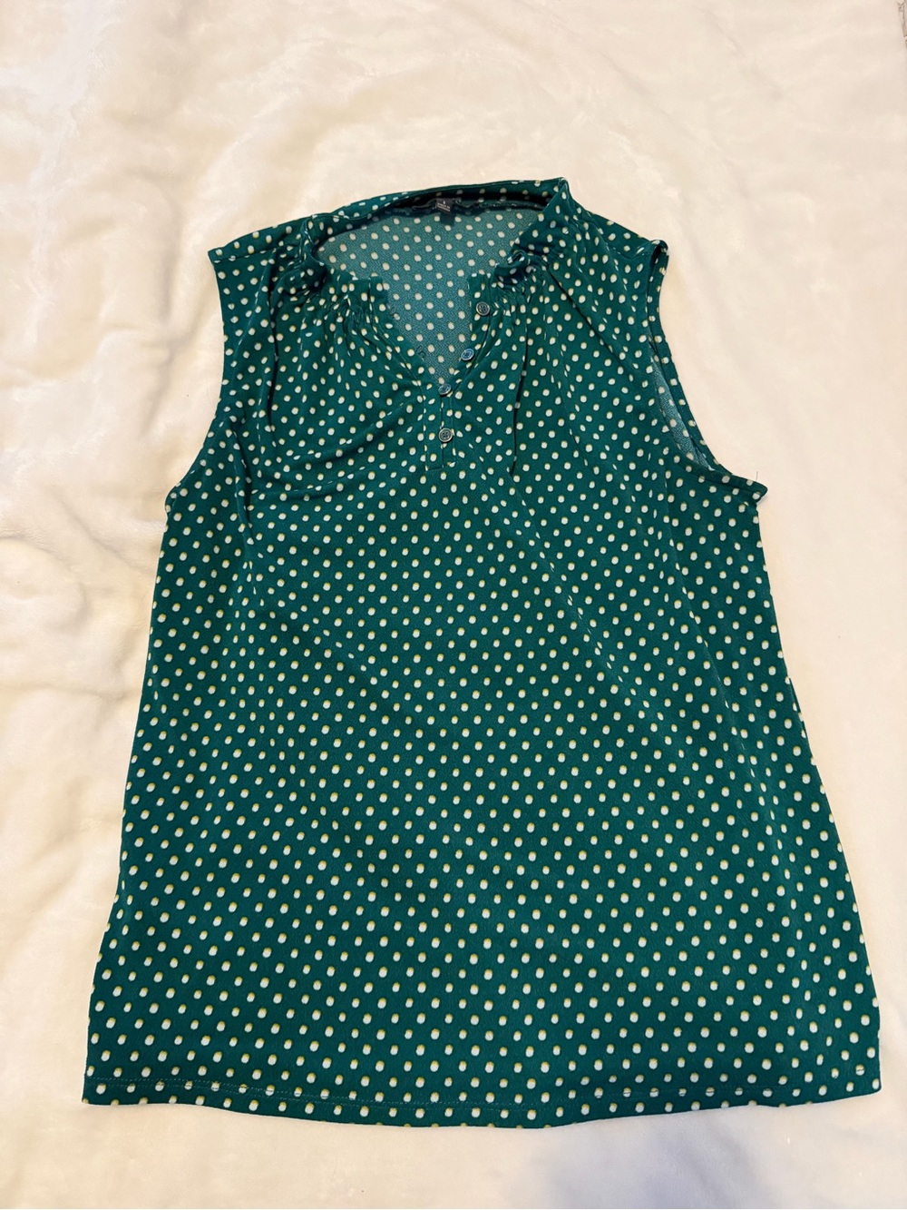 Adrianna Papell Teal Polka Dot Sleeveless Henley Top